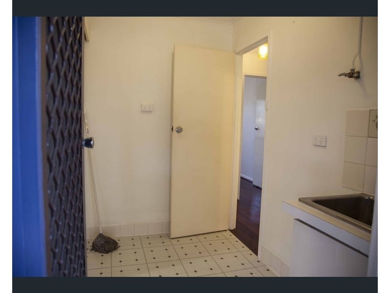 92 Sussex Road, Forrestfield WA 6058