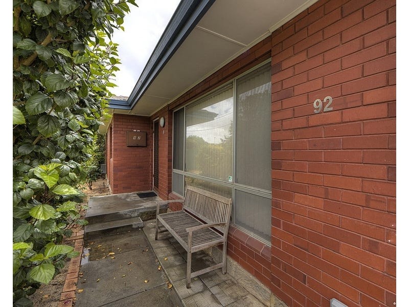 92 Sussex Road, Forrestfield WA 6058