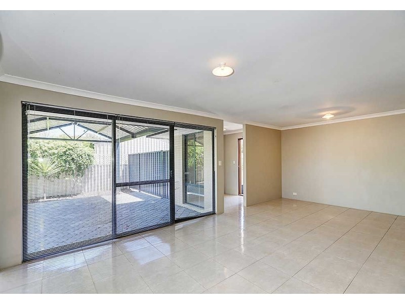 4A Somerset Street, Forrestfield WA 6058