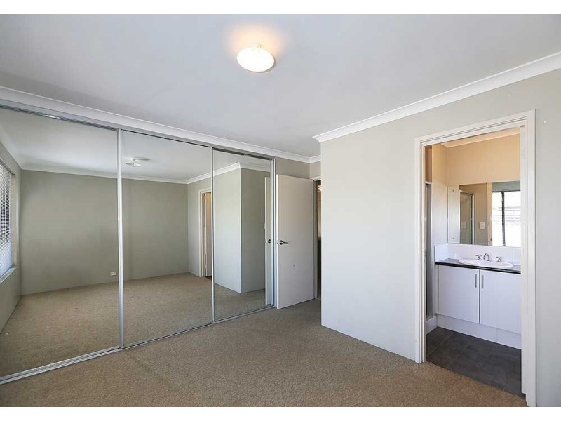 4A Somerset Street, Forrestfield WA 6058