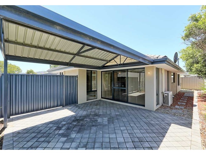 4A Somerset Street, Forrestfield WA 6058