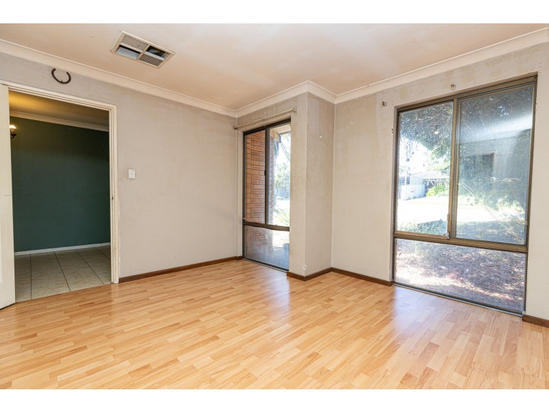 52 Tallerack Way, Forrestfield WA 6058