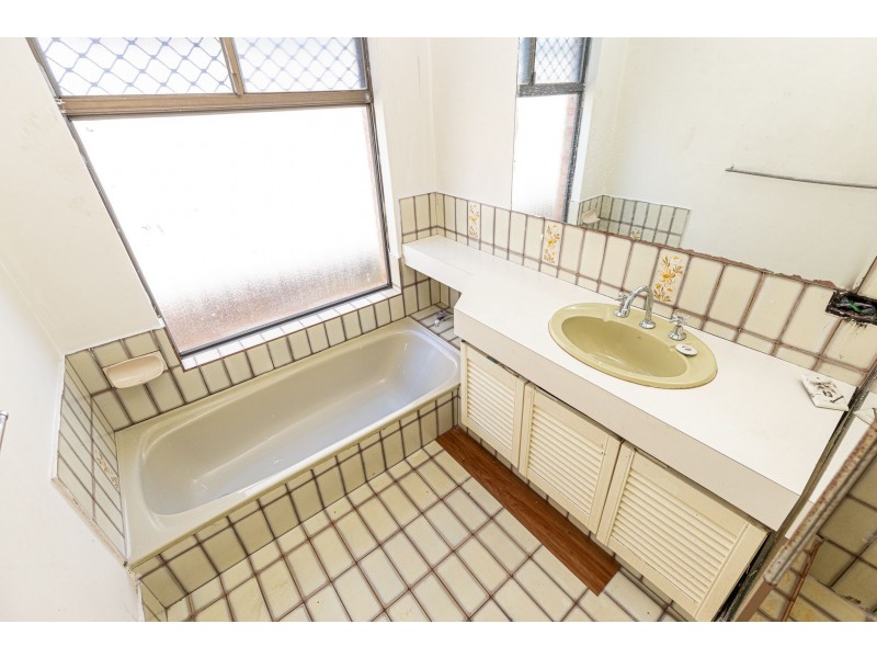 52 Tallerack Way, Forrestfield WA 6058