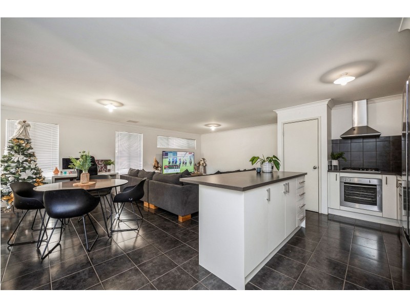 1B Jarril Place, Koongamia WA 6056