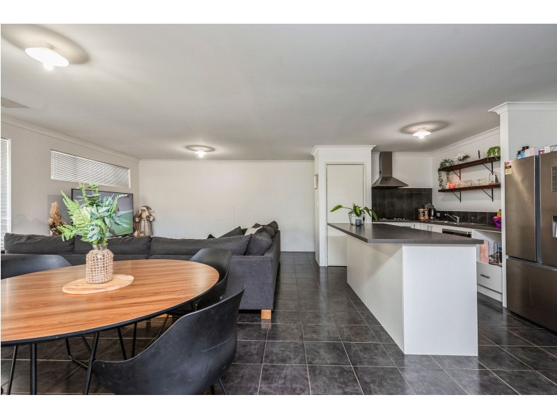 1B Jarril Place, Koongamia WA 6056