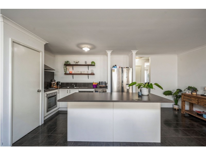 1B Jarril Place, Koongamia WA 6056