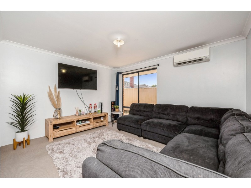 1B Jarril Place, Koongamia WA 6056