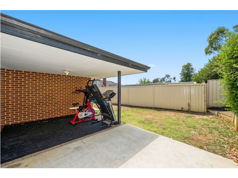 1B Jarril Place, Koongamia WA 6056