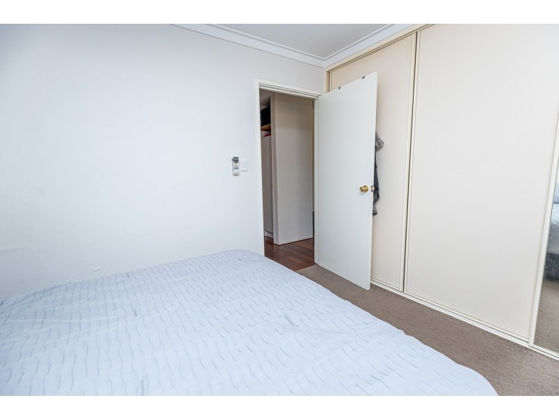 111 Blackadder Road, Swan View WA 6056
