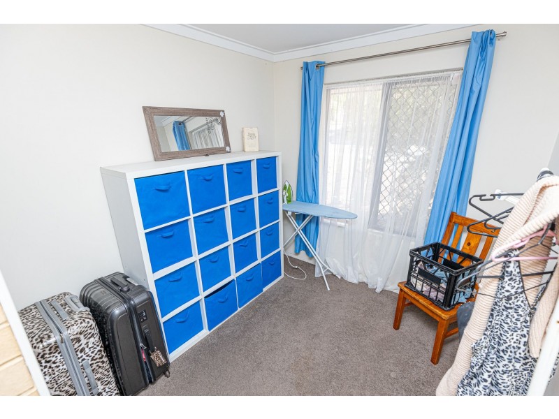 111 Blackadder Road, Swan View WA 6056