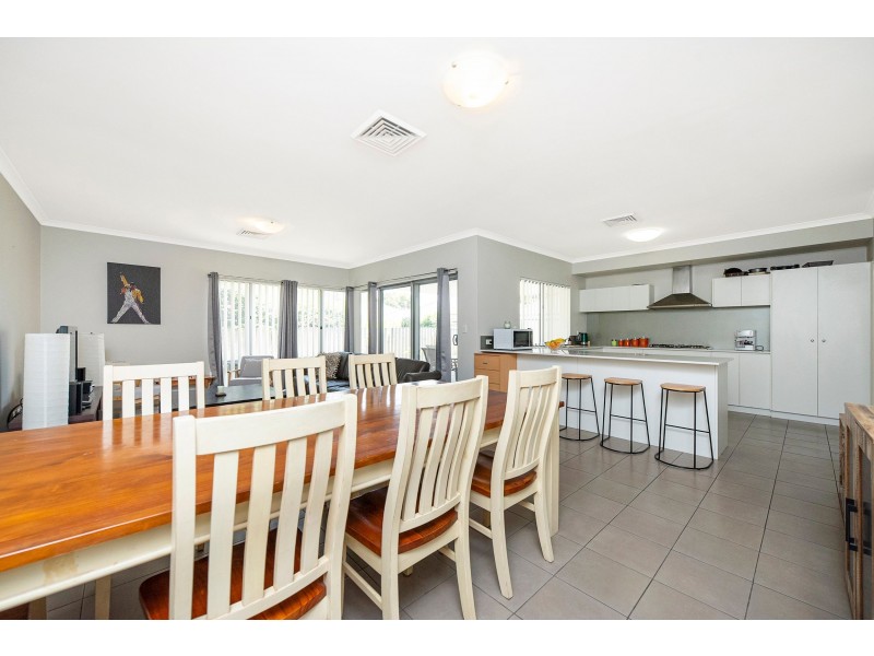 3/30 Albemarle Way, High Wycombe WA 6057