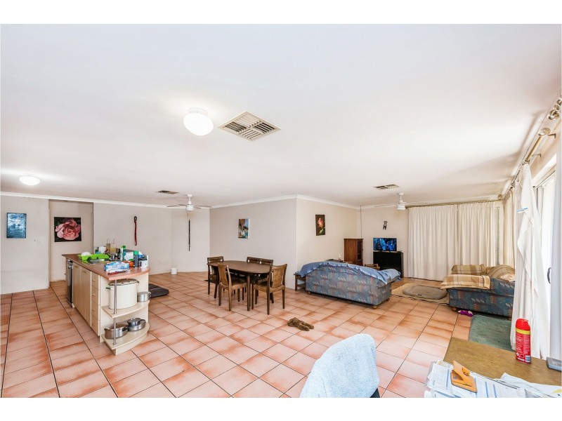 3 Bittern Close, Maida Vale WA 6057