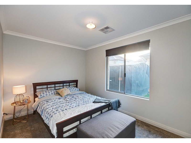 9 Lomandra Road, Helena Valley WA 6056