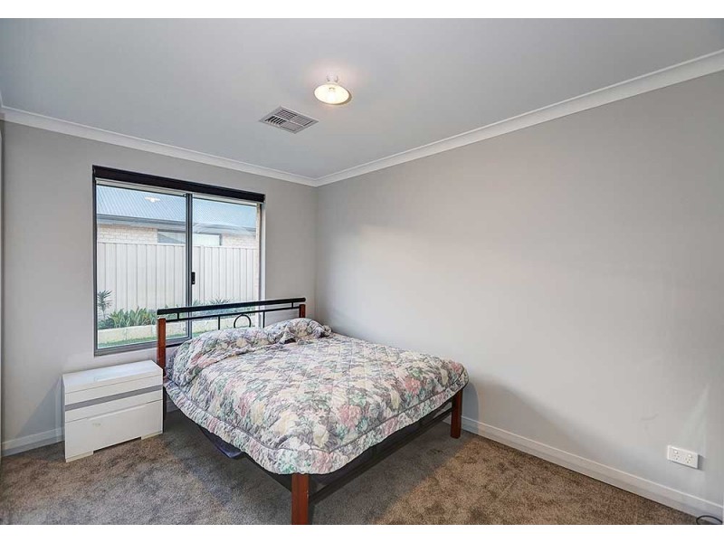 9 Lomandra Road, Helena Valley WA 6056