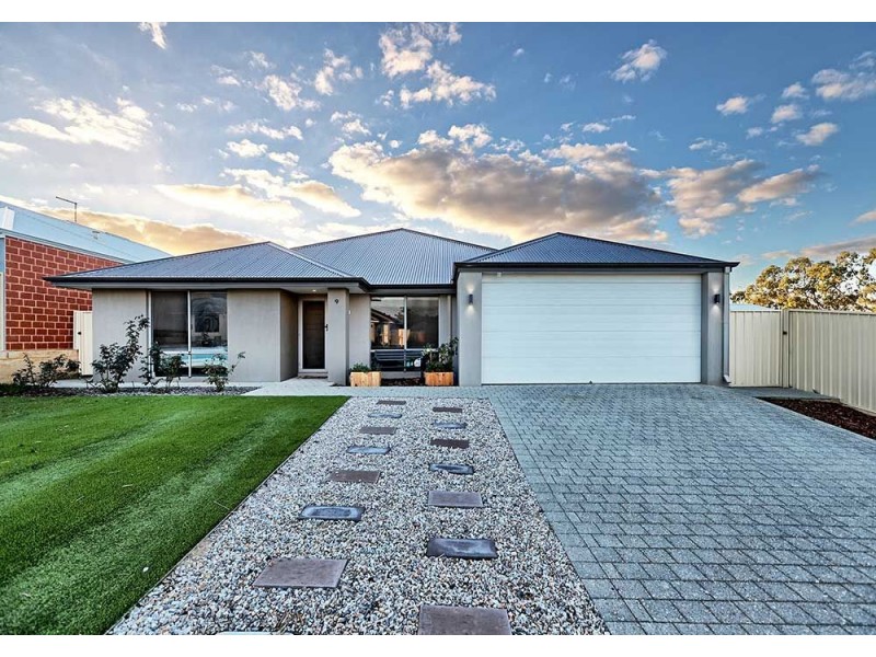 9 Lomandra Road, Helena Valley WA 6056