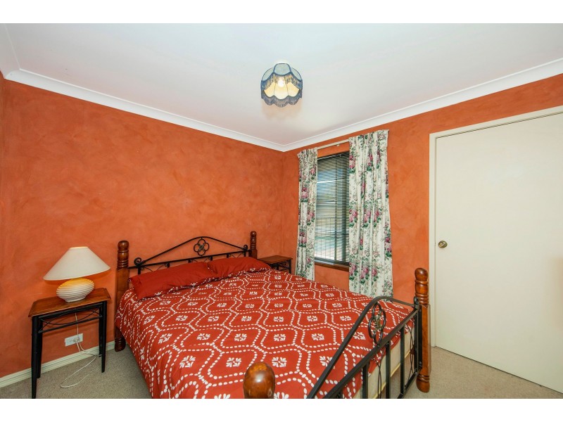 4 Birt Court, High Wycombe WA 6057