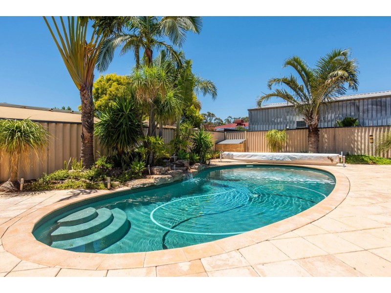 4 Birt Court, High Wycombe WA 6057