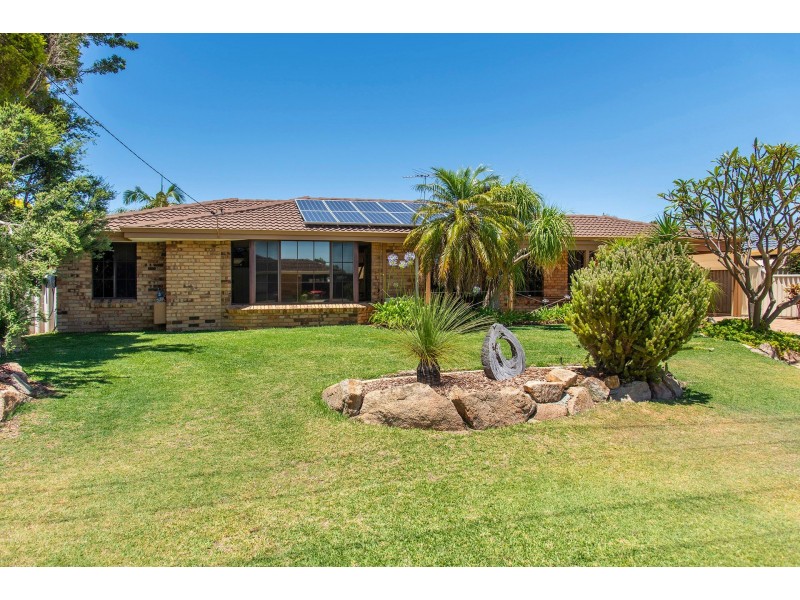 4 Birt Court, High Wycombe WA 6057