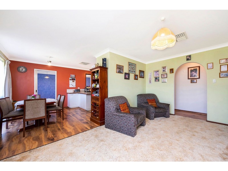 5 Citrus Grove, High Wycombe WA 6057