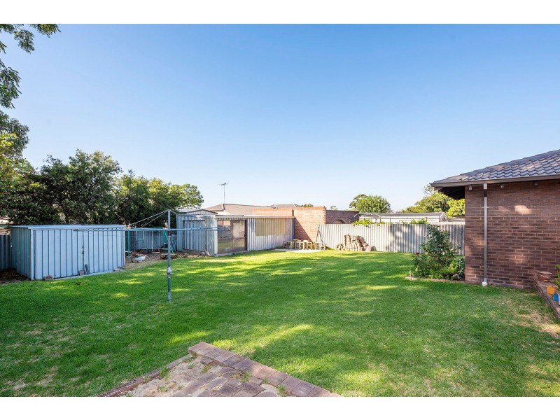 5 Citrus Grove, High Wycombe WA 6057