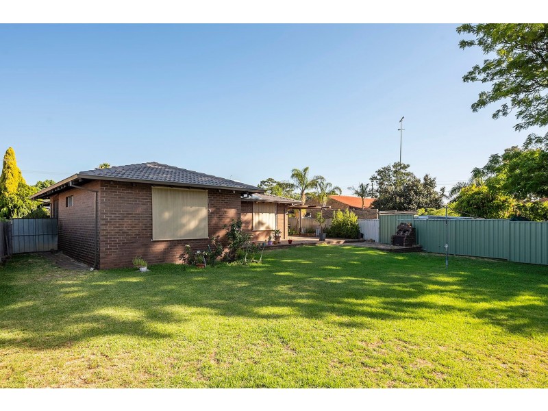 5 Citrus Grove, High Wycombe WA 6057