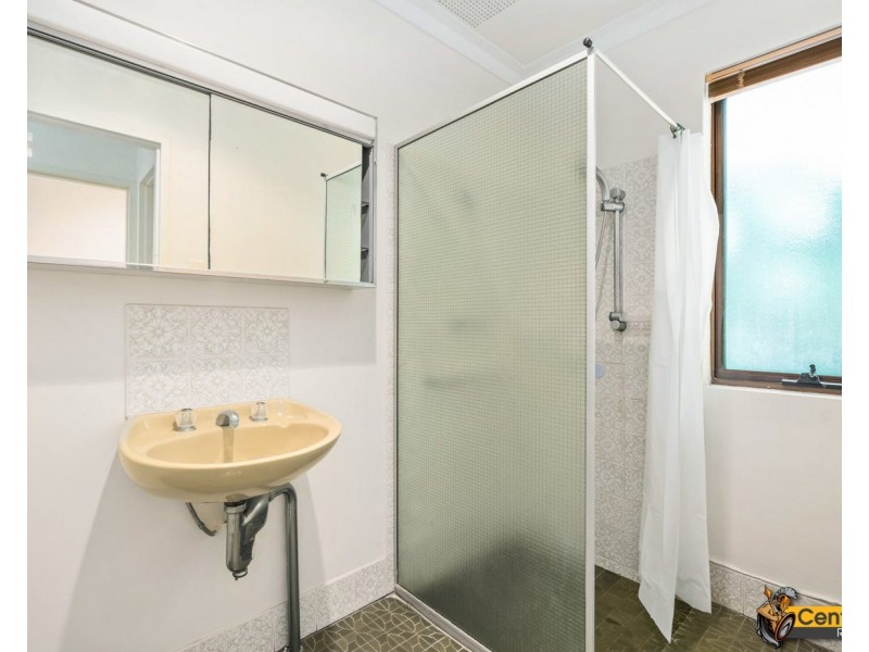 7 Robert Road, Kalamunda WA 6076