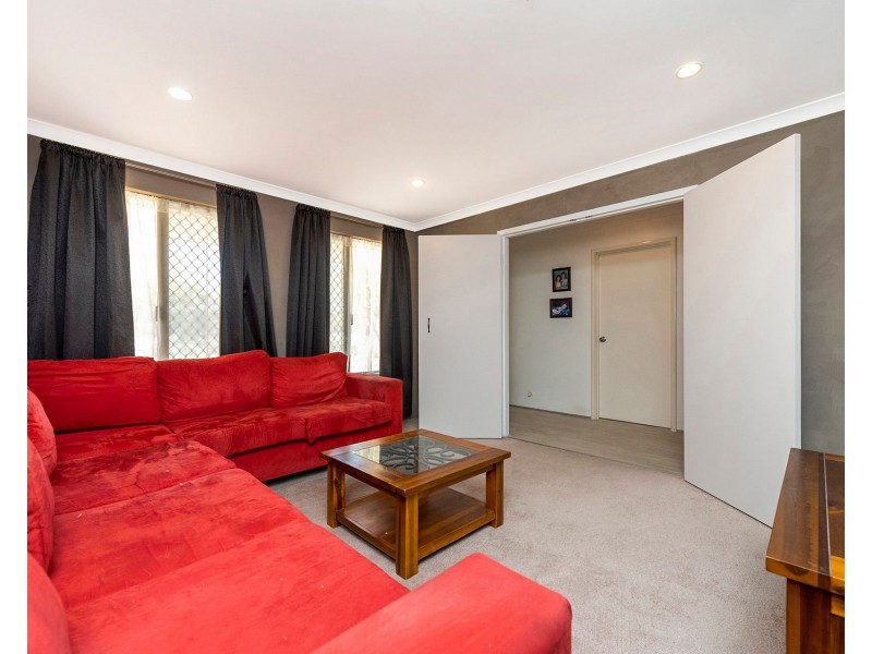 13 Foxton Blvd, High Wycombe WA 6057
