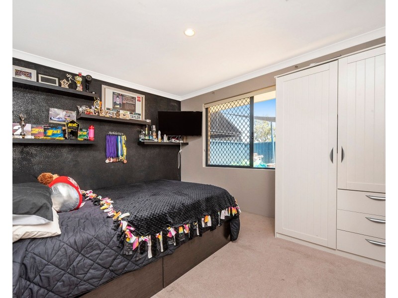 13 Foxton Blvd, High Wycombe WA 6057