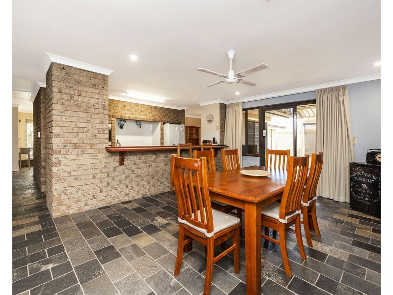 33 Perrin Way, High Wycombe WA 6057