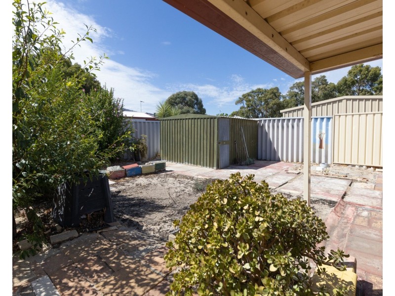 72 Lewis Jones Cross, Stratton WA 6056