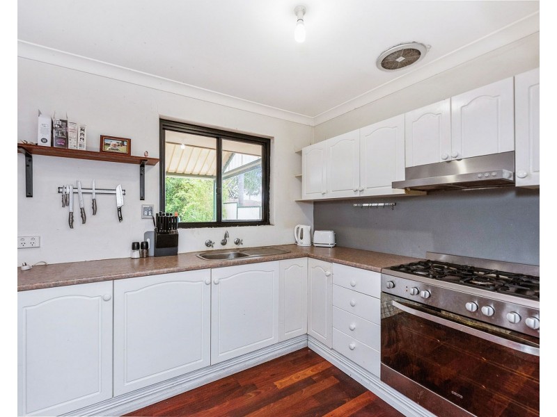 6 Wycombe Rd, High Wycombe WA 6057