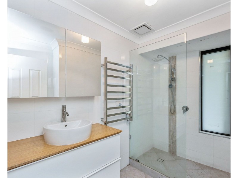 6 Wycombe Rd, High Wycombe WA 6057