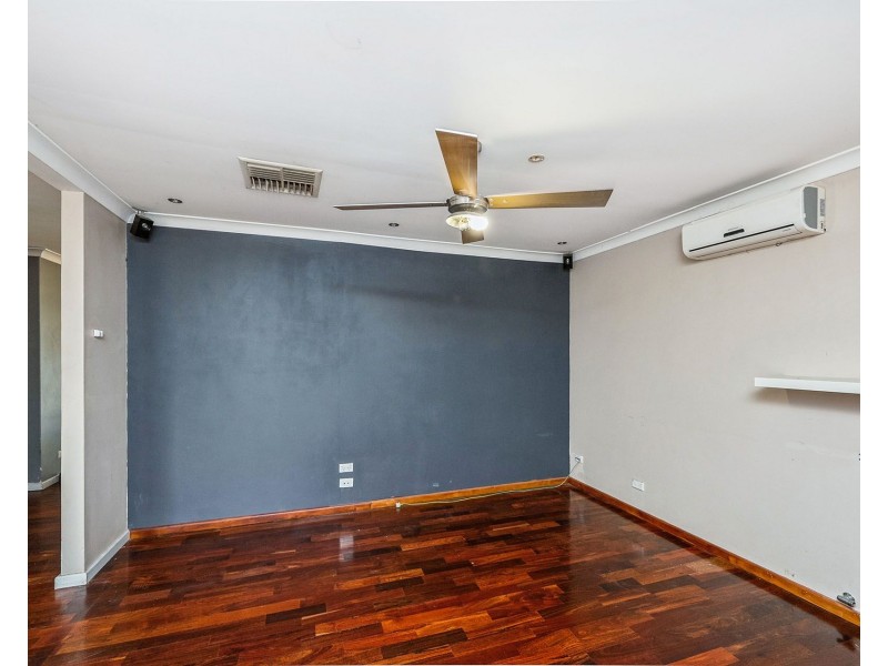 6 Wycombe Rd, High Wycombe WA 6057