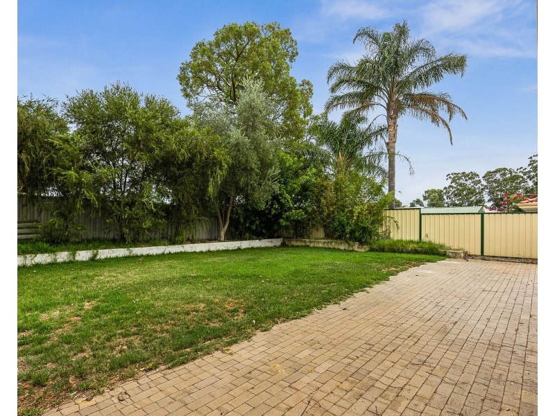 6 Wycombe Rd, High Wycombe WA 6057