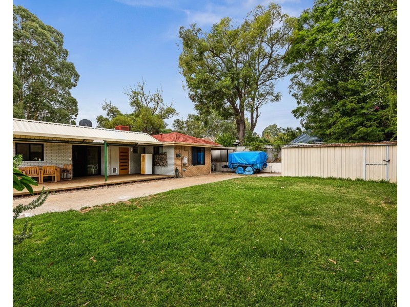 6 Wycombe Rd, High Wycombe WA 6057