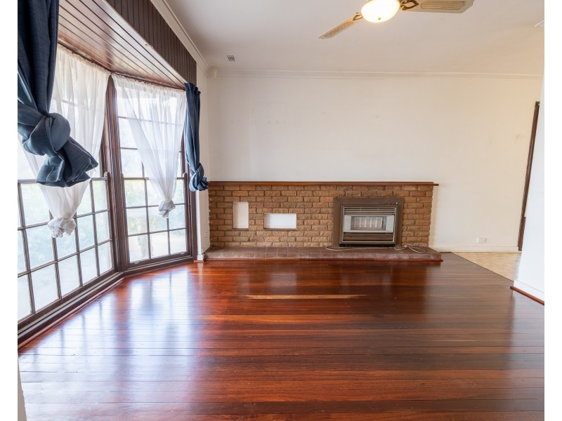 19 Newburn Road, High Wycombe WA 6057