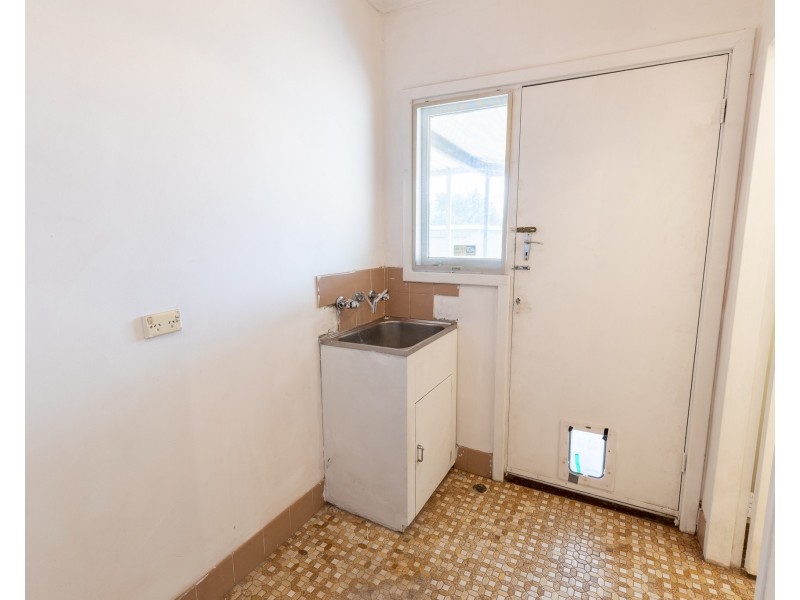 19 Newburn Road, High Wycombe WA 6057