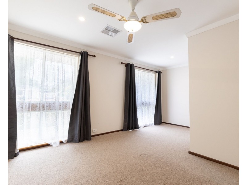 21 Bauhinia Road, Forrestfield WA 6058