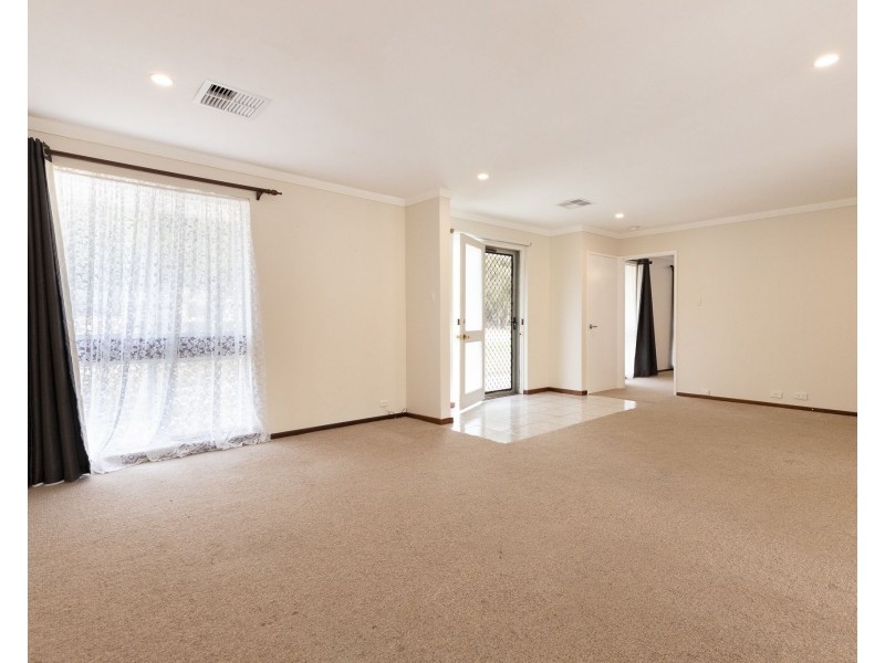 21 Bauhinia Road, Forrestfield WA 6058