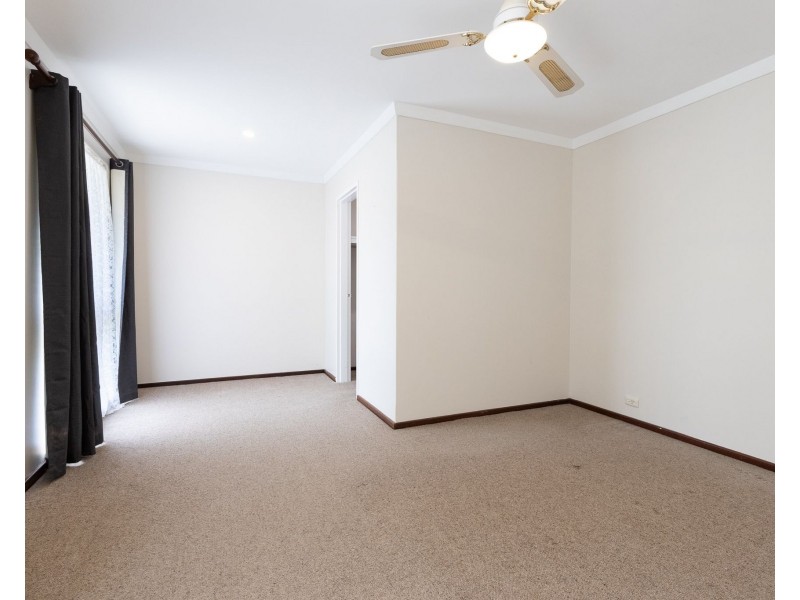 21 Bauhinia Road, Forrestfield WA 6058