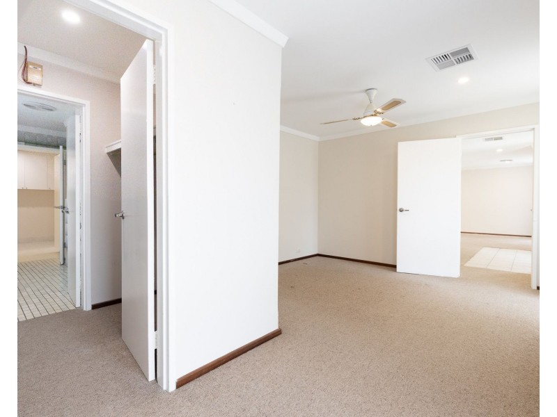21 Bauhinia Road, Forrestfield WA 6058