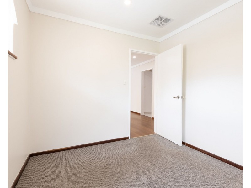 21 Bauhinia Road, Forrestfield WA 6058
