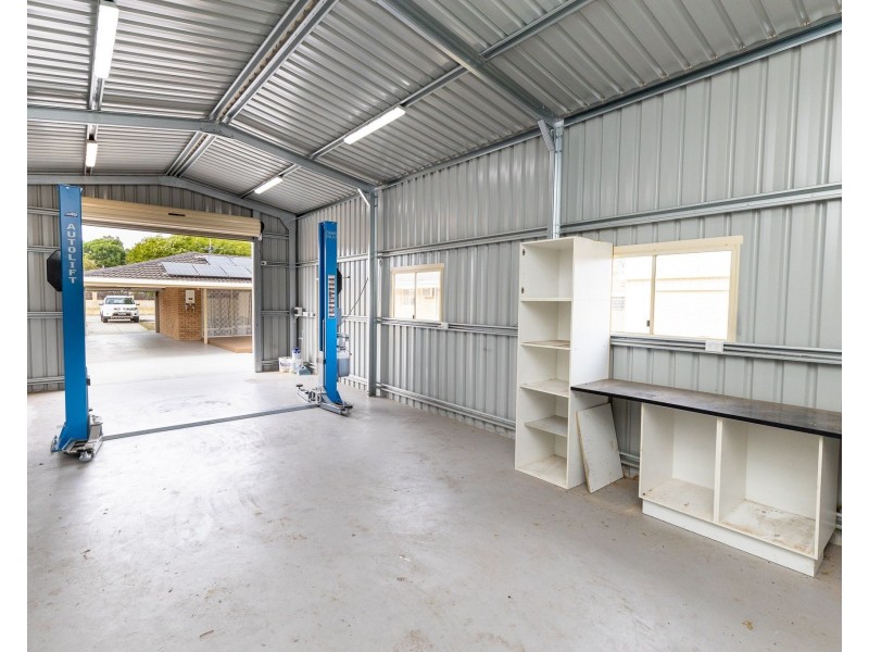 21 Bauhinia Road, Forrestfield WA 6058