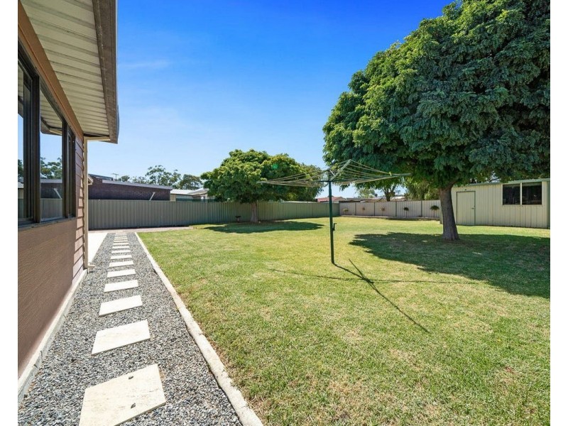 19 Birchington Street, Beckenham WA 6107