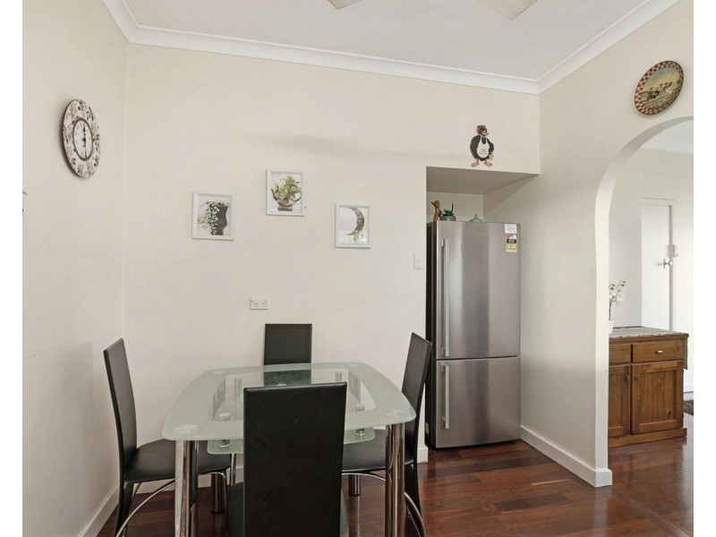 87 Sussex Road, Forrestfield WA 6058