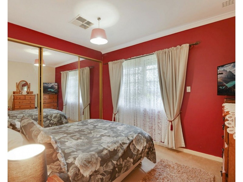 87 Sussex Road, Forrestfield WA 6058