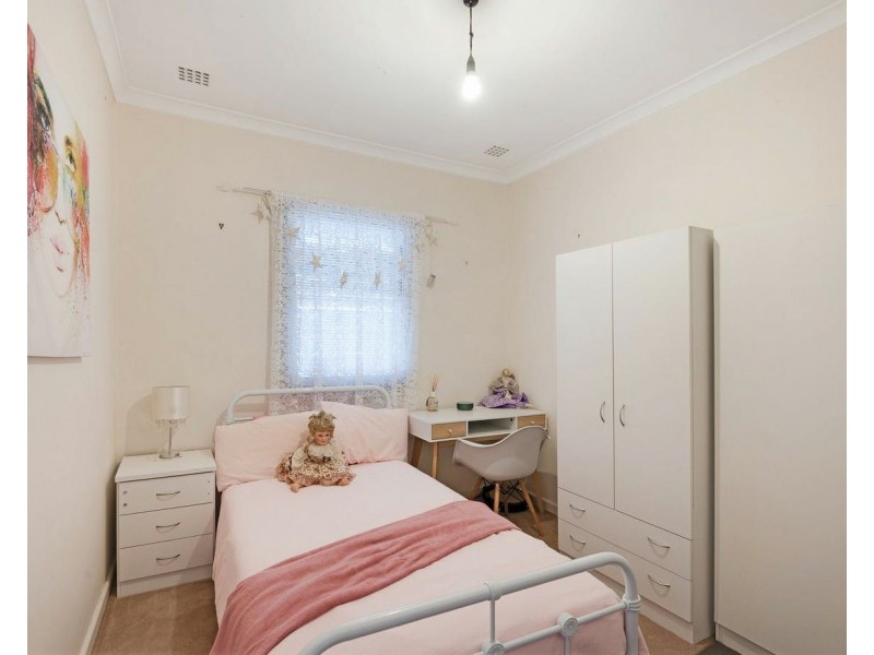 87 Sussex Road, Forrestfield WA 6058