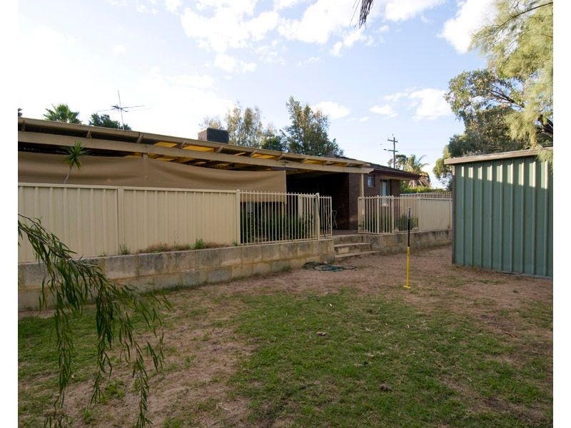 82 Newburn Road, High Wycombe WA 6057