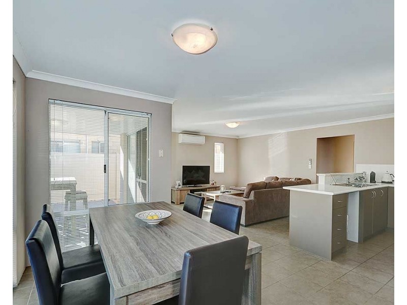 3/24 Larwood Crescent, High Wycombe WA 6057