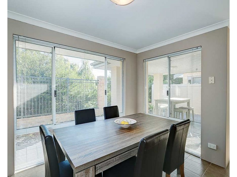 3/24 Larwood Crescent, High Wycombe WA 6057